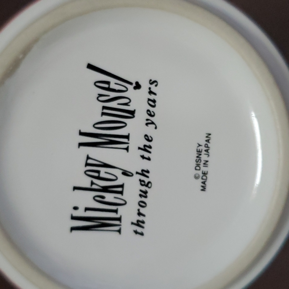 🐭disney Mickey Mug - Through the Ages 🎂 - Picture 3 of 3
